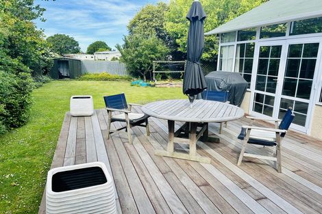 Photo of property in 60 Hounslow Street, Ilam, Christchurch, 8041