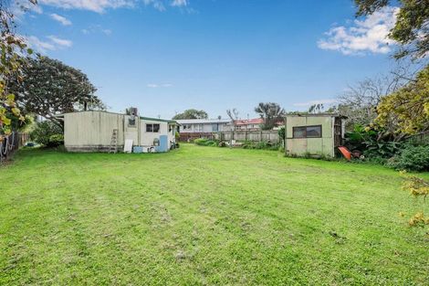 Photo of property in 16 Walton Road, Paraparaumu Beach, Paraparaumu, 5032
