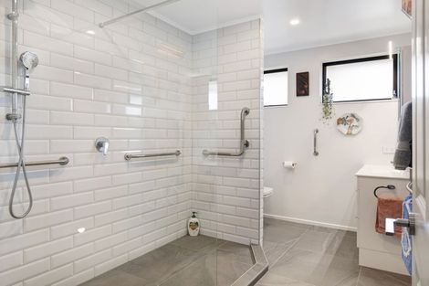 Photo of property in 45a Belvedere Avenue, Waikanae, 5036