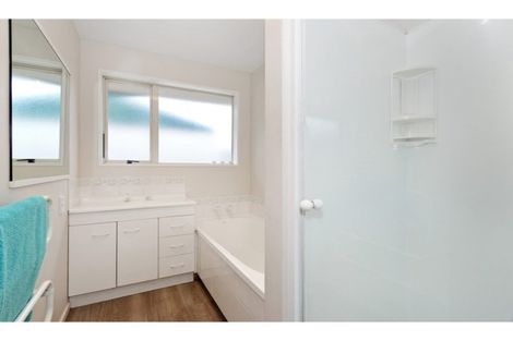 Photo of property in 2/15a Oakhampton Street, Hornby, Christchurch, 8042