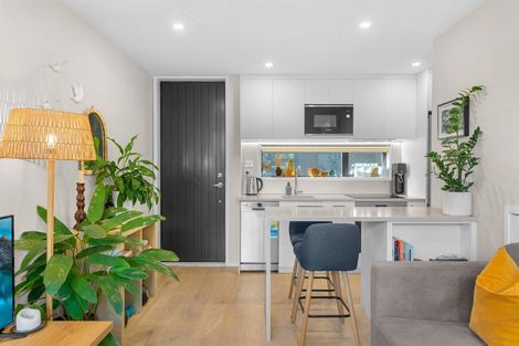 Photo of property in 28 Koro Lane, Mangere Bridge, Auckland, 2022