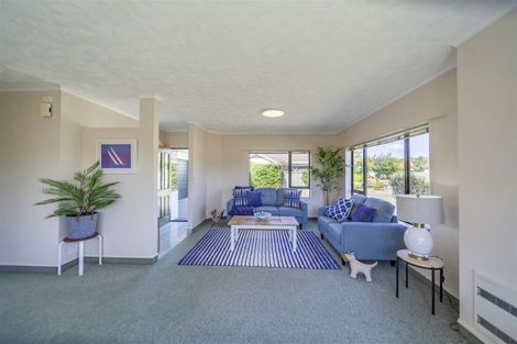 Photo of property in 3 Beaufort Place, Taradale, Napier, 4112