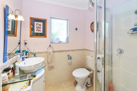 Photo of property in 44 Cutler Street, New Lynn, Auckland, 0600