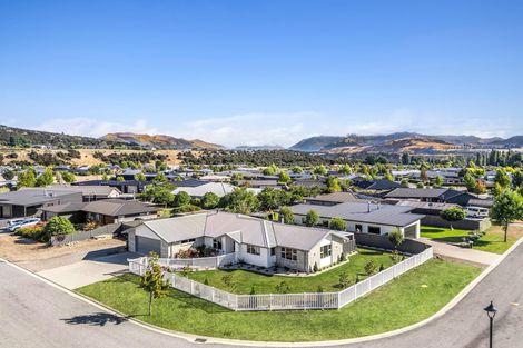 Photo of property in 18 Finch Street, Albert Town, Wanaka, 9305