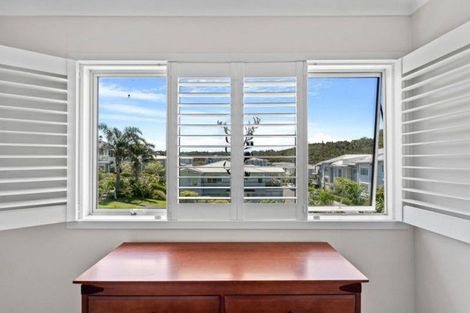 Photo of property in 37 Landmark Terrace, Orewa, 0931