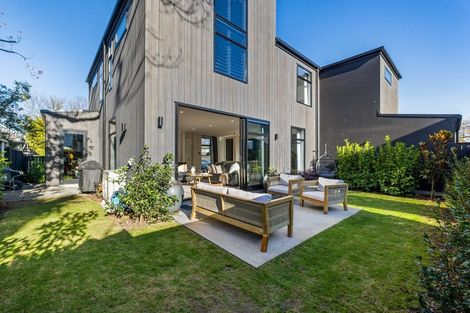 Photo of property in 93 Innes Road, St Albans, Christchurch, 8052