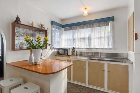 Photo of property in 38 Hand Road, Helensville, 0800