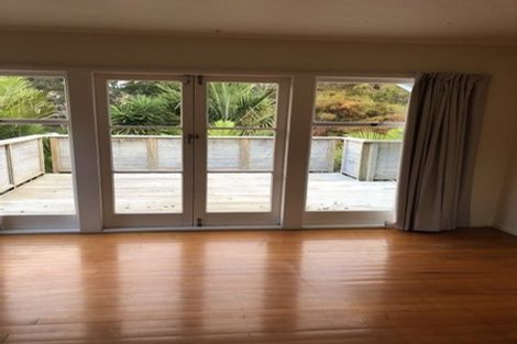 Photo of property in 23 Hogans Road, Glenfield, Auckland, 0629