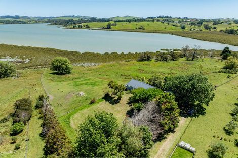 Photo of property in 47 Merril Road, Paparoa, 0571
