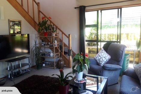 Photo of property in 86 Waimumu Road, Massey, Auckland, 0614