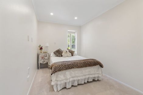 Photo of property in 1/10 Coquille Place, Half Moon Bay, Auckland, 2012