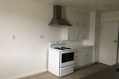 Photo of property in 9 Kotuku Street, Te Atatu Peninsula, Auckland, 0610