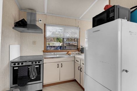 Photo of property in 43 Oakfield Crescent, Pukete, Hamilton, 3200