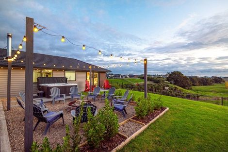 Photo of property in 14 Awatiro Drive, Kaukapakapa, 0871