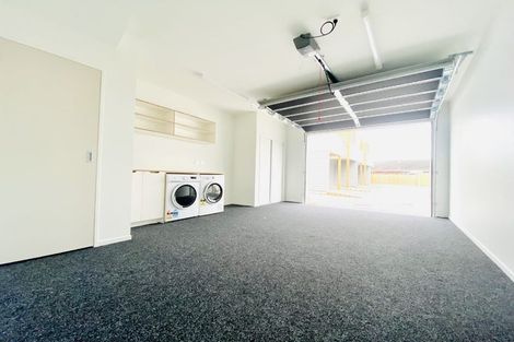 Photo of property in 588d Te Atatu Road, Te Atatu Peninsula, Auckland, 0610