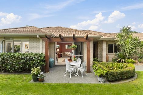 Photo of property in 15 Saint Heliers Place, Papamoa Beach, Papamoa, 3118