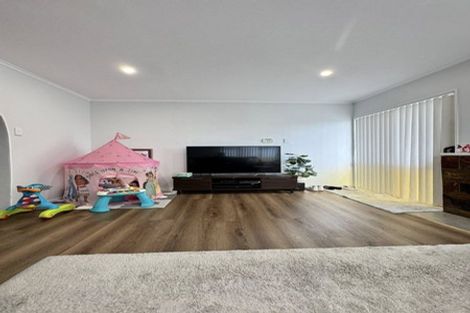 Photo of property in 31 Hill Crescent, Papakura, 2110