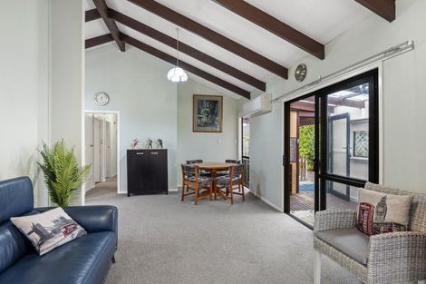 Photo of property in 6 Malabar Crescent, Broomfield, Christchurch, 8042