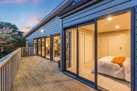 Photo of property in 122 Navigation Drive, Whitby, Porirua, 5024