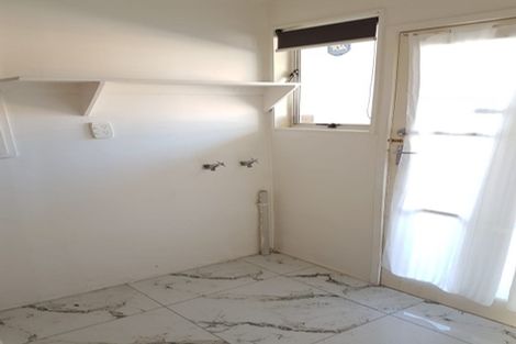 Photo of property in 3/72 Portage Road, New Lynn, Auckland, 0600