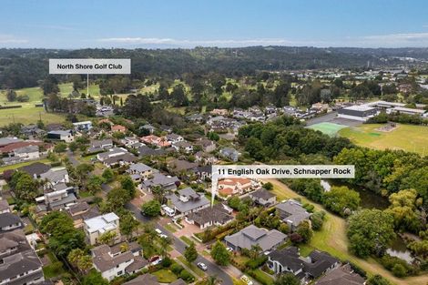 Photo of property in 11 English Oak Drive, Schnapper Rock, Auckland, 0632