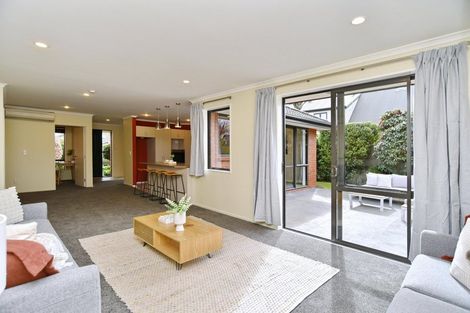 Photo of property in 11 Parkside Crescent, Northwood, Christchurch, 8051