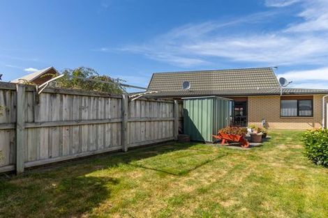 Photo of property in Rangeview Villas, 10/9 Fuller Close, Levin, 5510