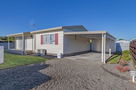 Photo of property in 8a Nikau Street, Levin, 5510