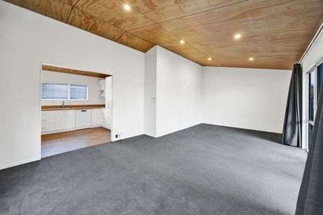 Photo of property in 27a Kowhai Street, Inglewood, 4330