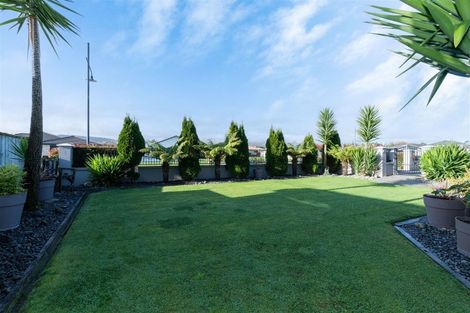 Photo of property in 15 Okarito Avenue, Levin, 5510