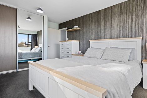 Photo of property in 72 Dunedin Street, Redwood, Christchurch, 8051