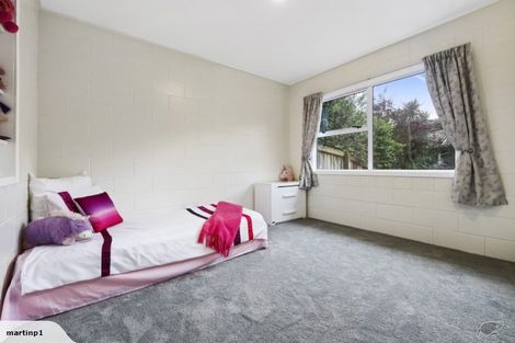 Photo of property in 1/2 Flavia Close, Torbay, Auckland, 0630