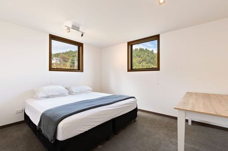 Photo of property in 32 Closeburn Road, Closeburn, Queenstown, 9371