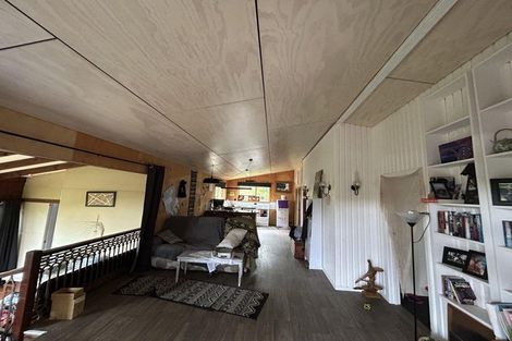 Photo of property in 48 Oxford Road, Lake Rotoma, Rotorua, 3074