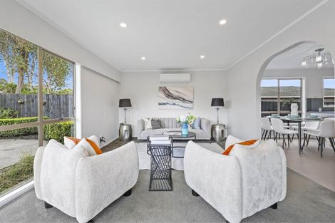 Photo of property in 34 Beechdale Crescent, Pakuranga Heights, Auckland, 2010