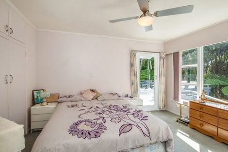 Photo of property in 127 Konini Road, Titirangi, Auckland, 0604