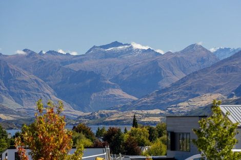 Photo of property in 2 Kotare Drive, Wanaka, 9305