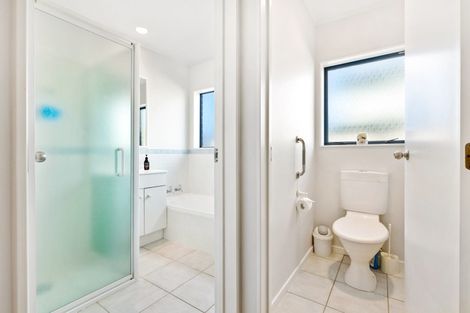 Photo of property in 8 Elizabeth Street, Orewa, 0931