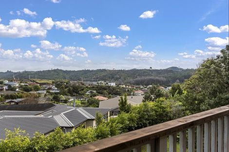 Photo of property in 7b Ngahere Views, Orewa, 0931