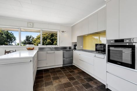 Photo of property in 30 Motukari Place, Onaero, Waitara, 4383