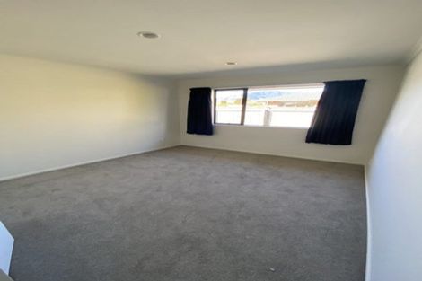 Photo of property in 18 Kendall View, Stoke, Nelson, 7011