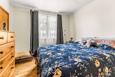 Photo of property in 14 Tawa Street, Inglewood, 4330