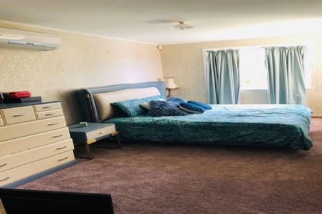 Photo of property in 18 Renwick Street, Papakura, 2110