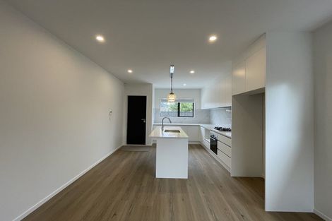 Photo of property in 2d Pinero Place, Bucklands Beach, Auckland, 2014