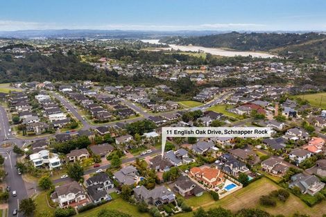Photo of property in 11 English Oak Drive, Schnapper Rock, Auckland, 0632
