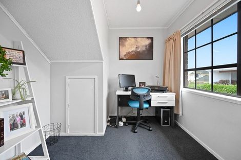 Photo of property in 5 Monique Place, Dinsdale, Hamilton, 3204