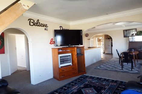 Photo of property in 1 Princess Street, Marton, 4710