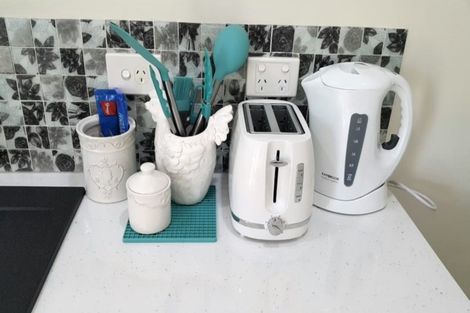 Photo of property in 14 Judd Place, Orewa, 0931