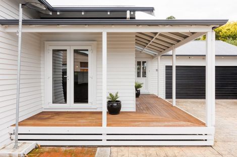 Photo of property in 32 Manson Street, Terrace End, Palmerston North, 4410