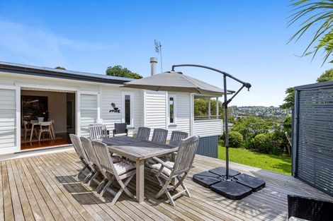 Photo of property in 18a Willis Street, Torbay, Auckland, 0630